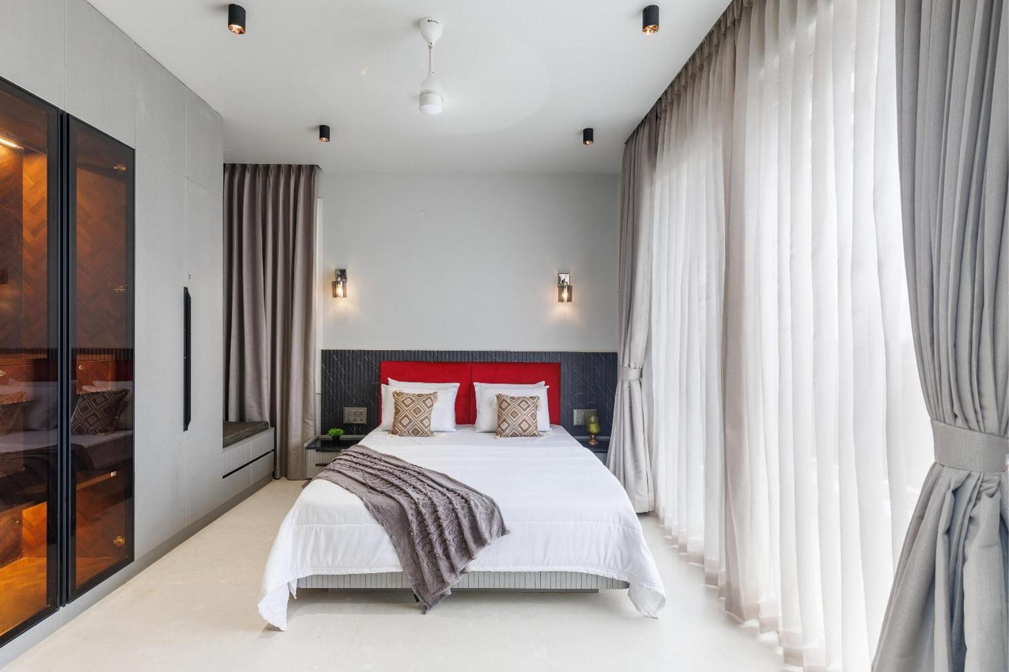 Celestial Sapphire Villa Pvt Pool Veg Food 4Bhk Dod Ballāpur Kültér fotó