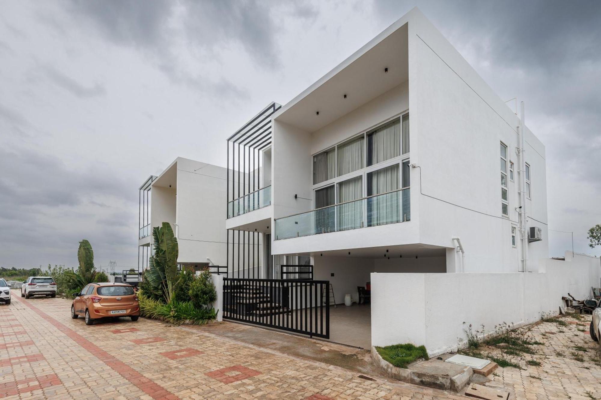 Celestial Sapphire Villa Pvt Pool Veg Food 4Bhk Dod Ballāpur Kültér fotó