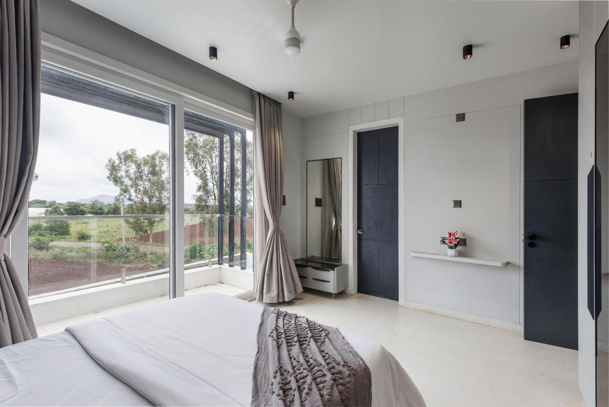 Celestial Sapphire Villa Pvt Pool Veg Food 4Bhk Dod Ballāpur Kültér fotó